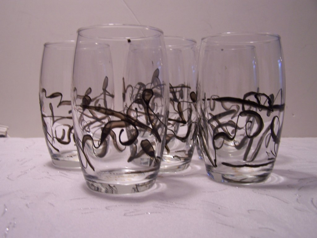 Verre à eau, collection printemps,de 12cm de haut et 6cm de diamètre (lot  de 6 verres)